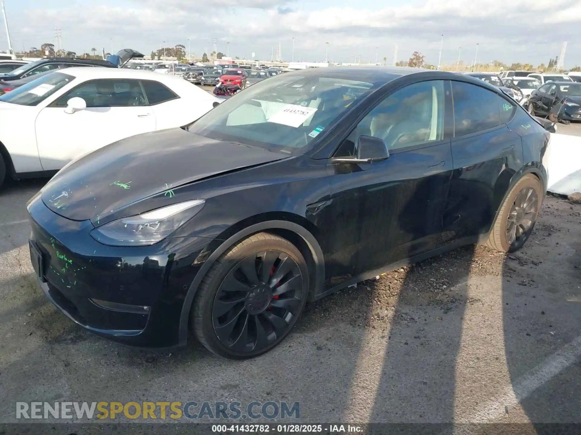 2 Photograph of a damaged car 7SAYGDEF5NF407763 TESLA MODEL Y 2022