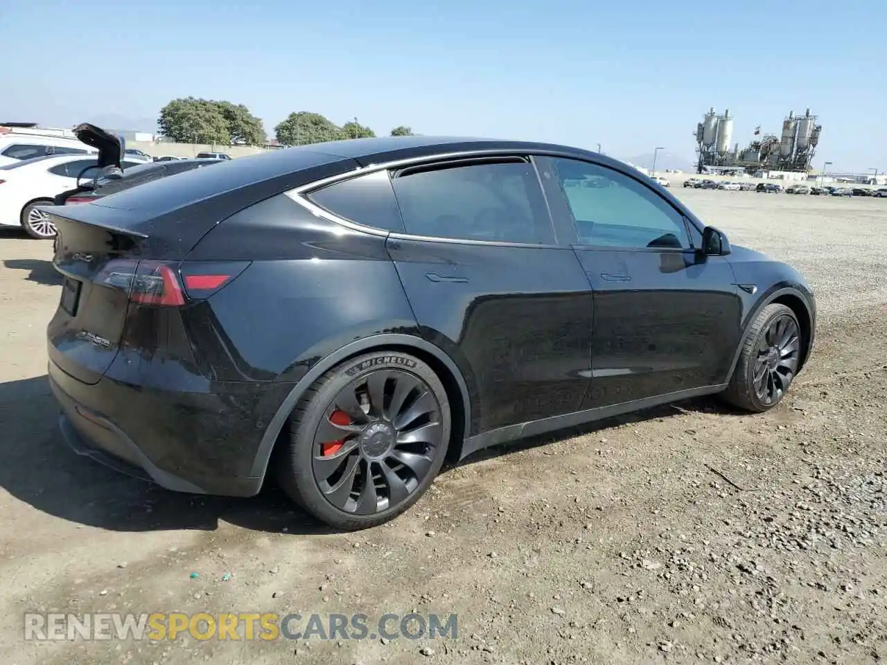 3 Photograph of a damaged car 7SAYGDEF5NF576570 TESLA MODEL Y 2022