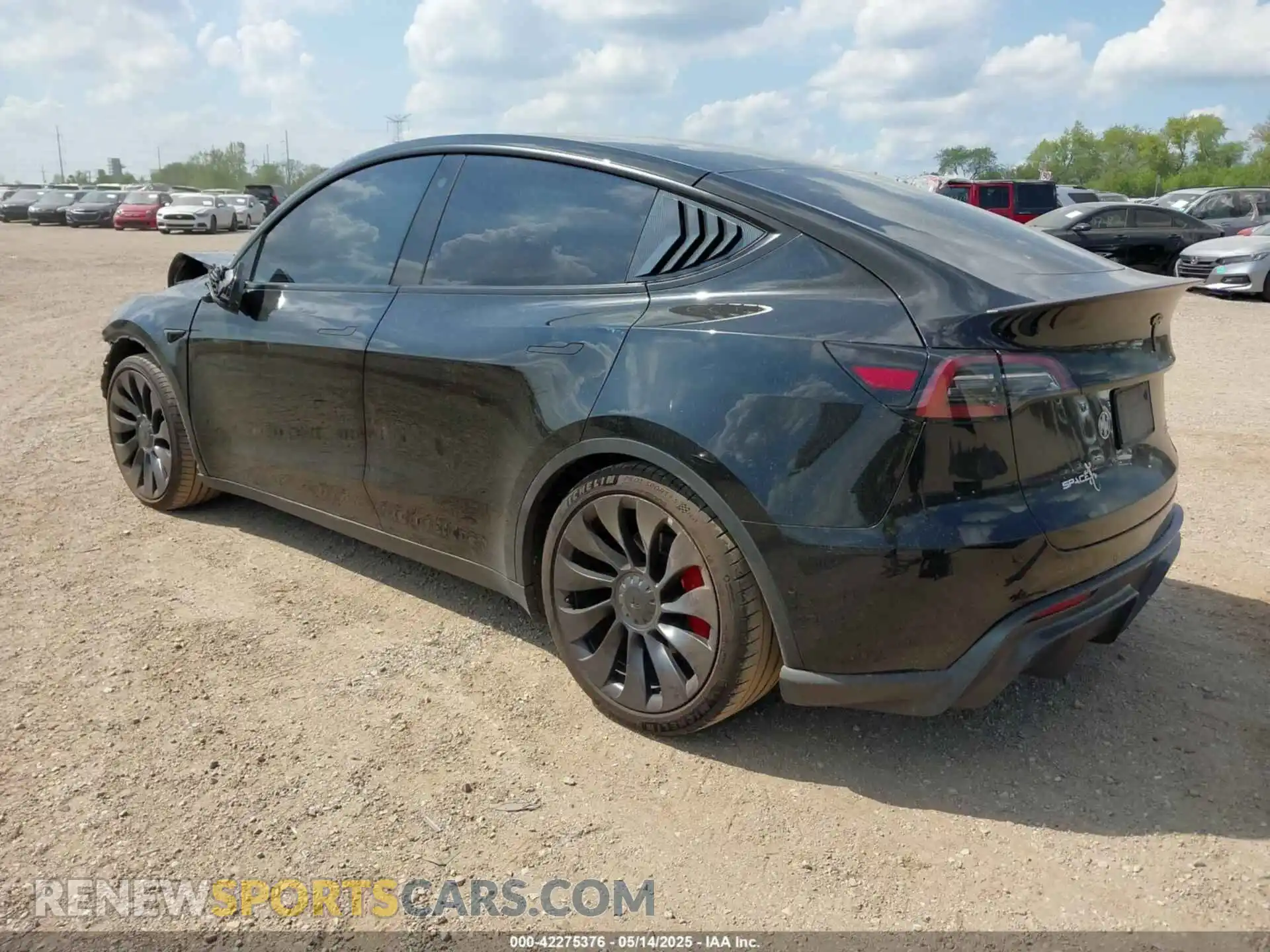 3 Photograph of a damaged car 7SAYGDEF6NF320695 TESLA MODEL Y 2022