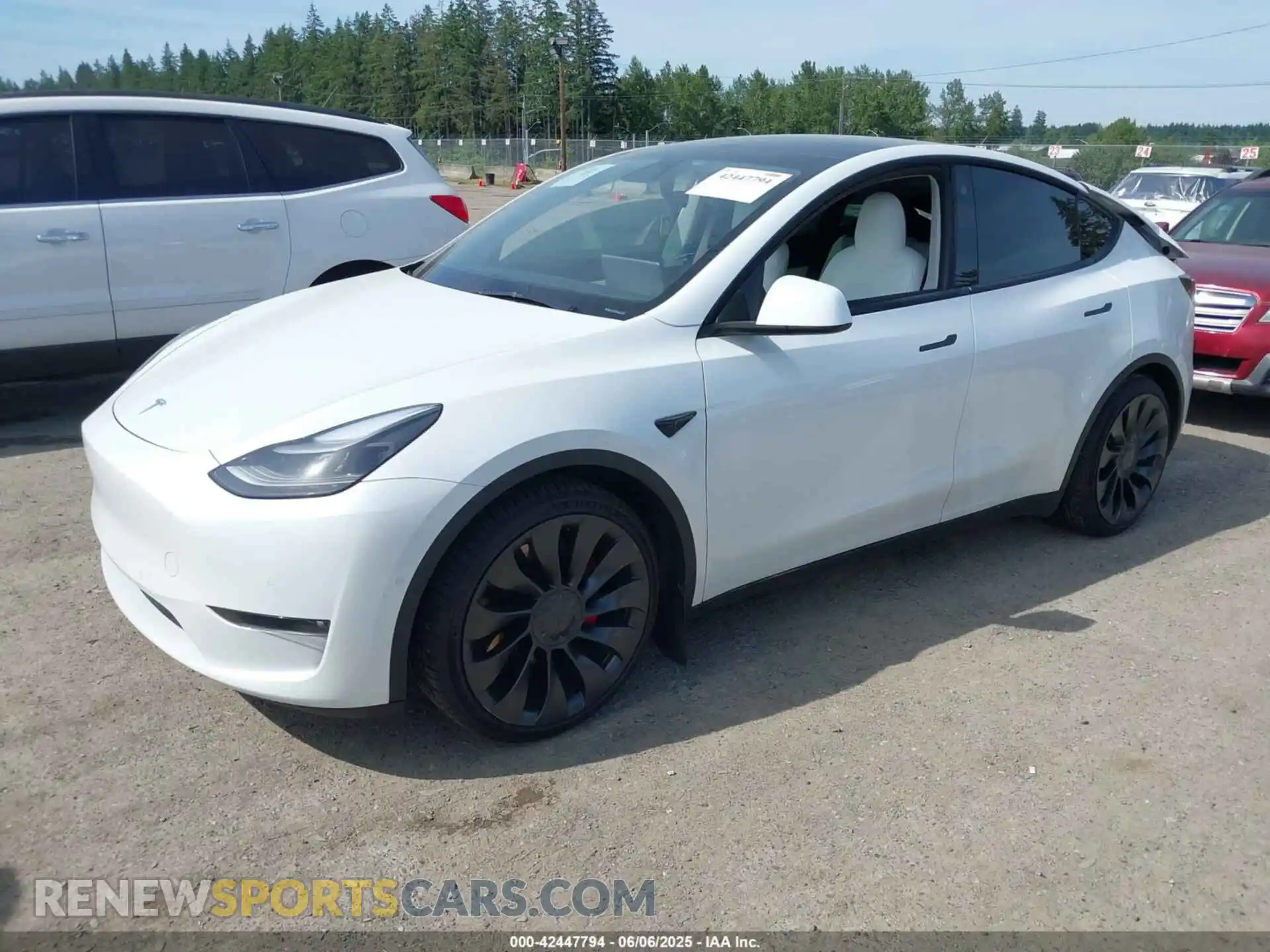 2 Photograph of a damaged car 7SAYGDEF6NF340932 TESLA MODEL Y 2022