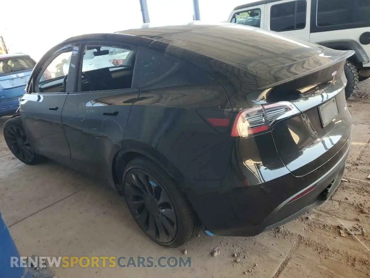 2 Photograph of a damaged car 7SAYGDEF6NF395932 TESLA MODEL Y 2022