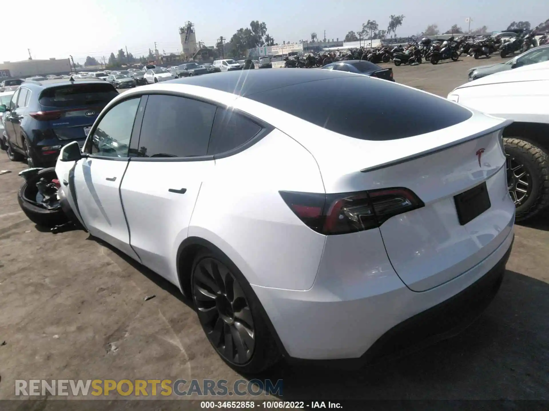 3 Photograph of a damaged car 7SAYGDEF6NF398264 TESLA MODEL Y 2022