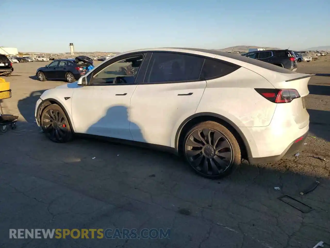 2 Фотография поврежденного автомобиля 7SAYGDEF6NF409148 TESLA MODEL Y 2022