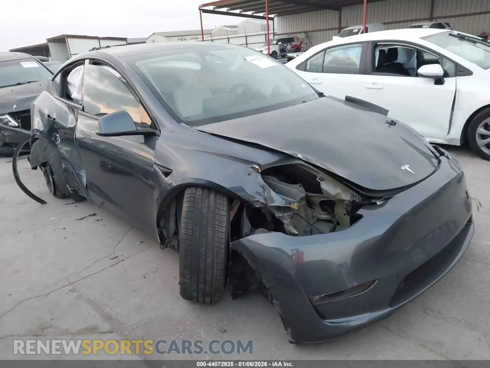 1 Photograph of a damaged car 7SAYGDEF6NF513560 TESLA MODEL Y 2022