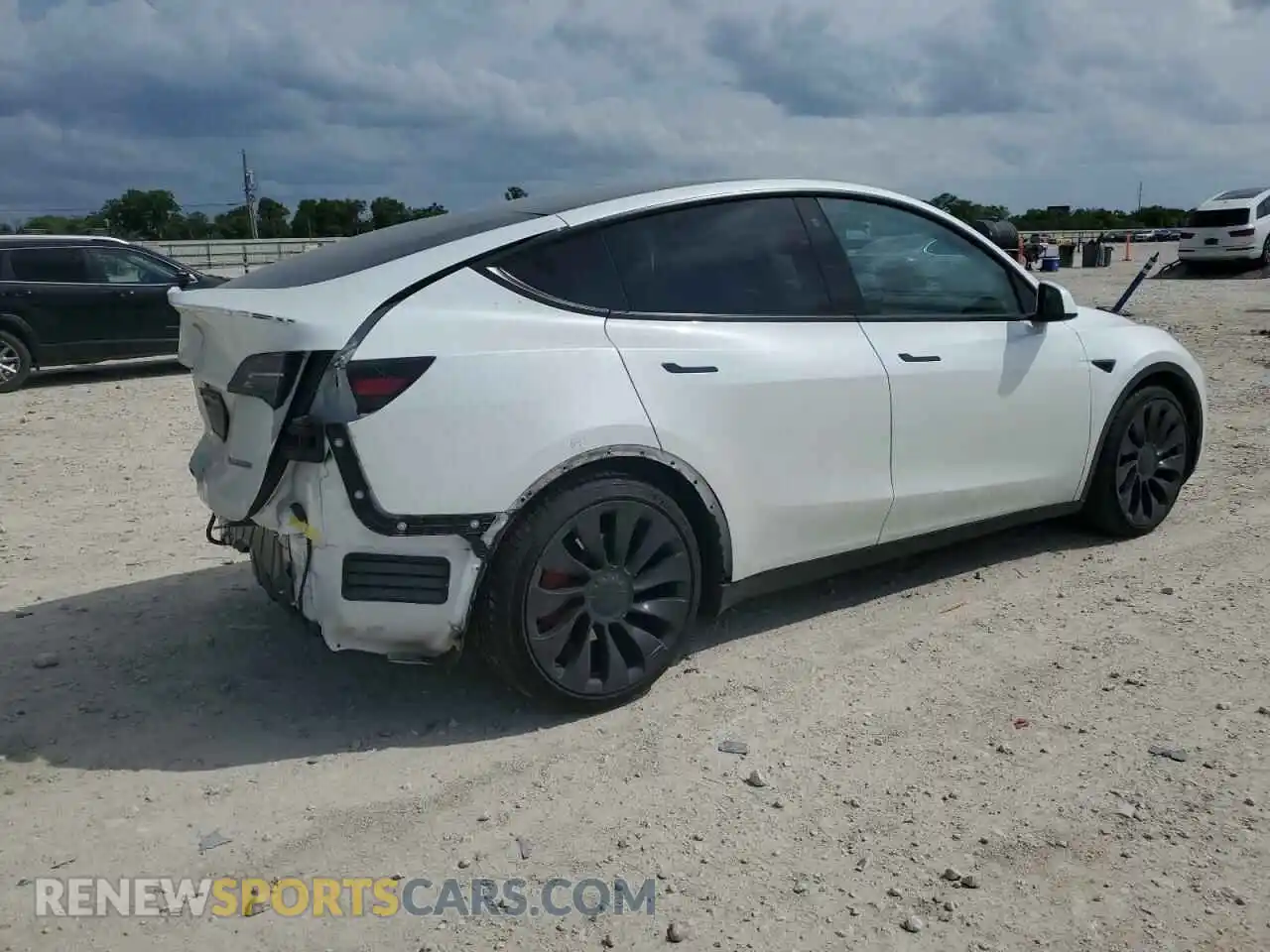3 fotografías del automóvil dañado 7SAYGDEF6NF540029 TESLA MODEL Y 2022