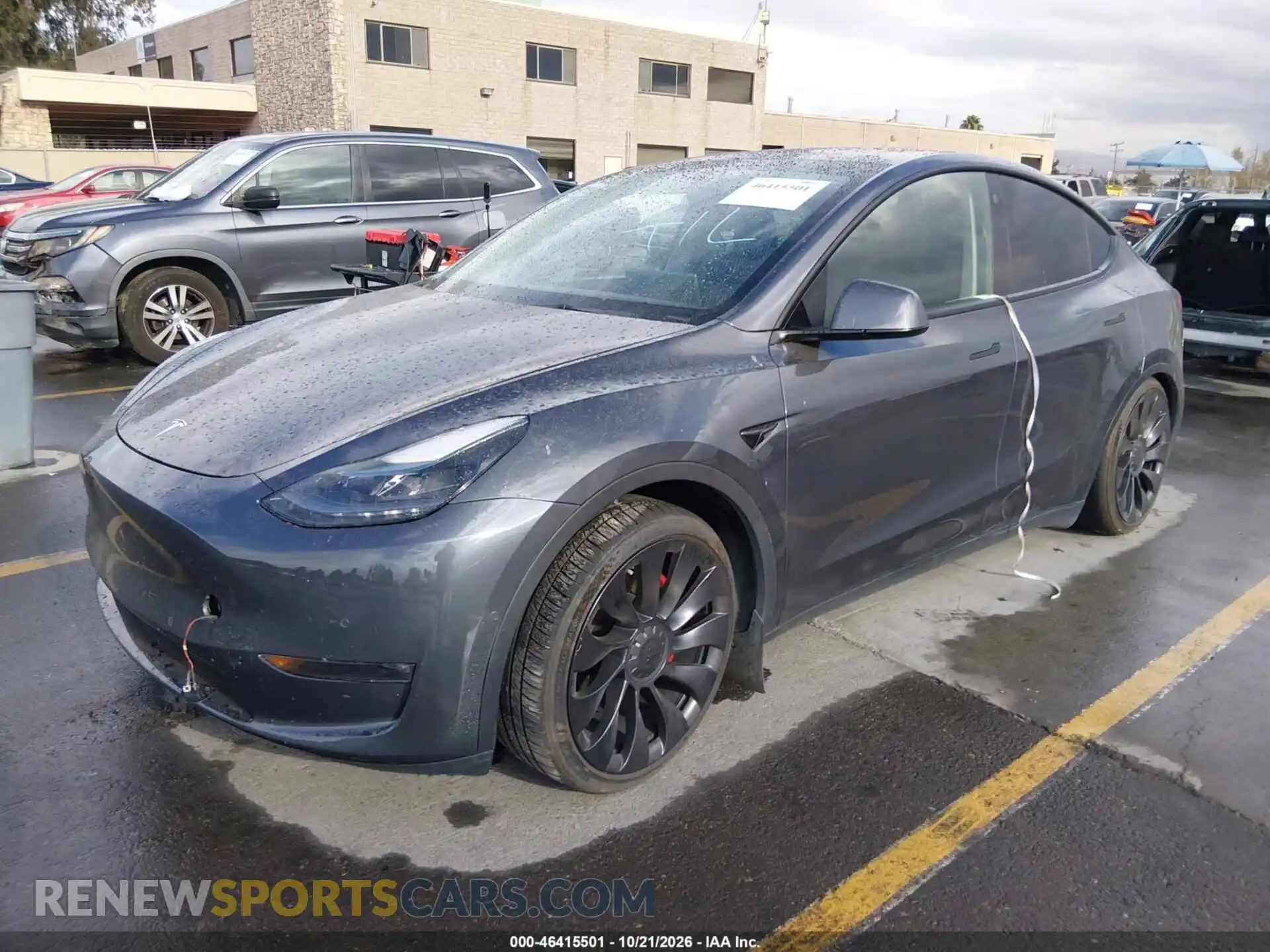 2 Photograph of a damaged car 7SAYGDEF7NF395518 TESLA MODEL Y 2022
