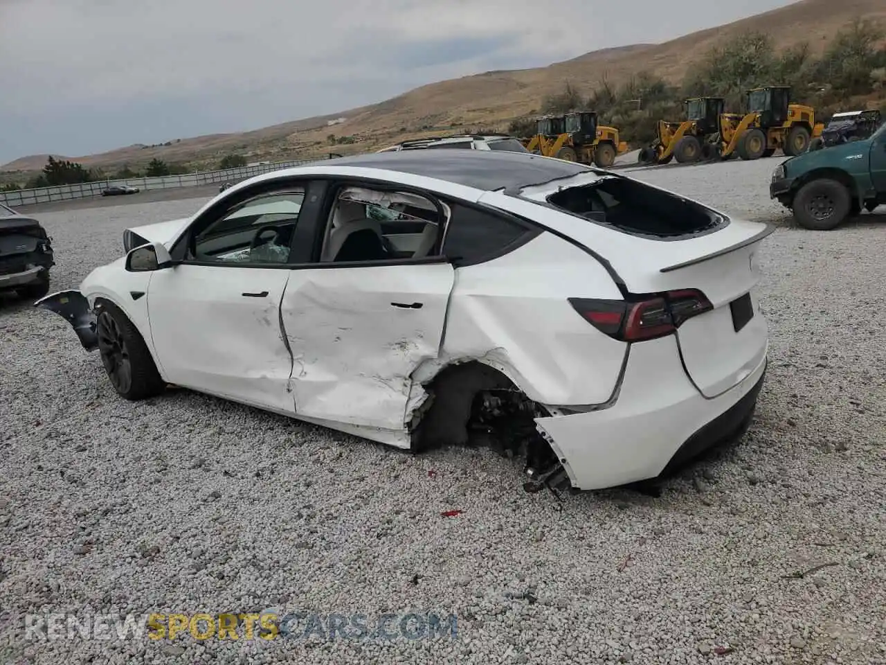 2 Photograph of a damaged car 7SAYGDEF7NF397222 TESLA MODEL Y 2022
