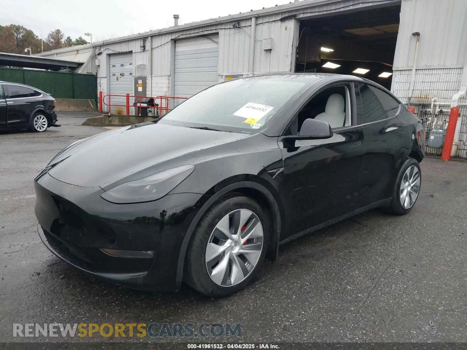 2 Photograph of a damaged car 7SAYGDEF7NF403701 TESLA MODEL Y 2022