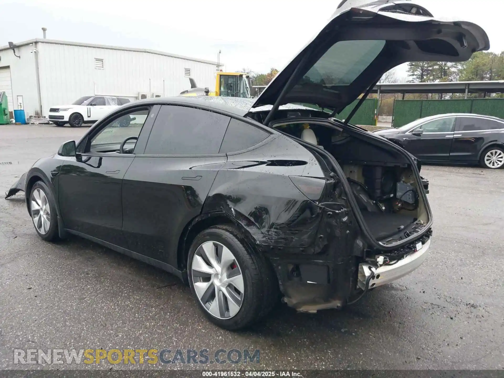 3 Photograph of a damaged car 7SAYGDEF7NF403701 TESLA MODEL Y 2022