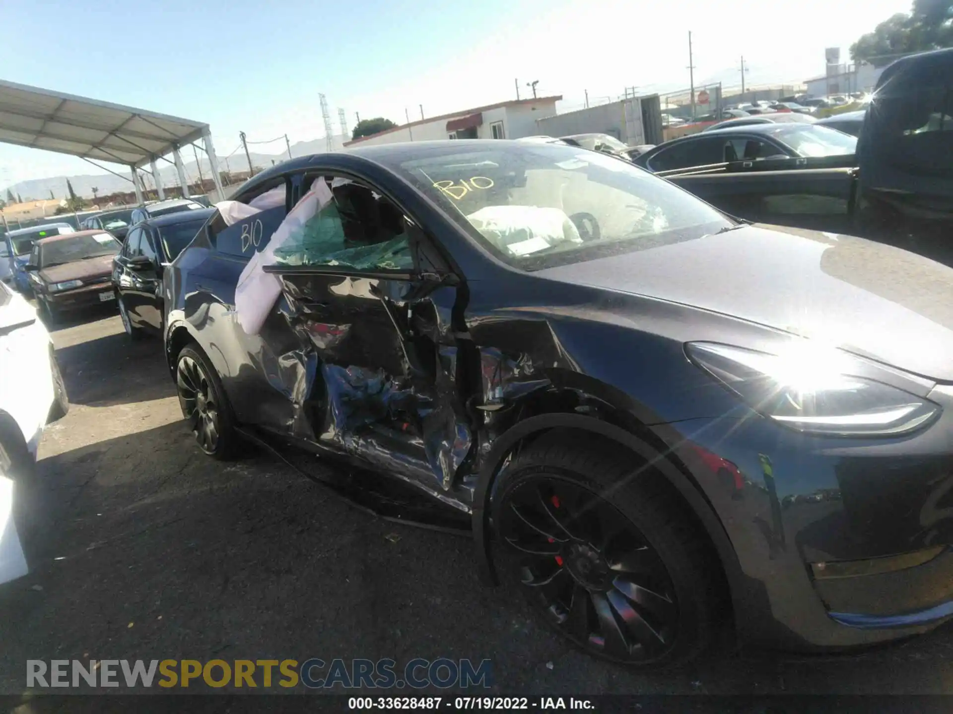 1 Photograph of a damaged car 7SAYGDEF7NF491469 TESLA MODEL Y 2022