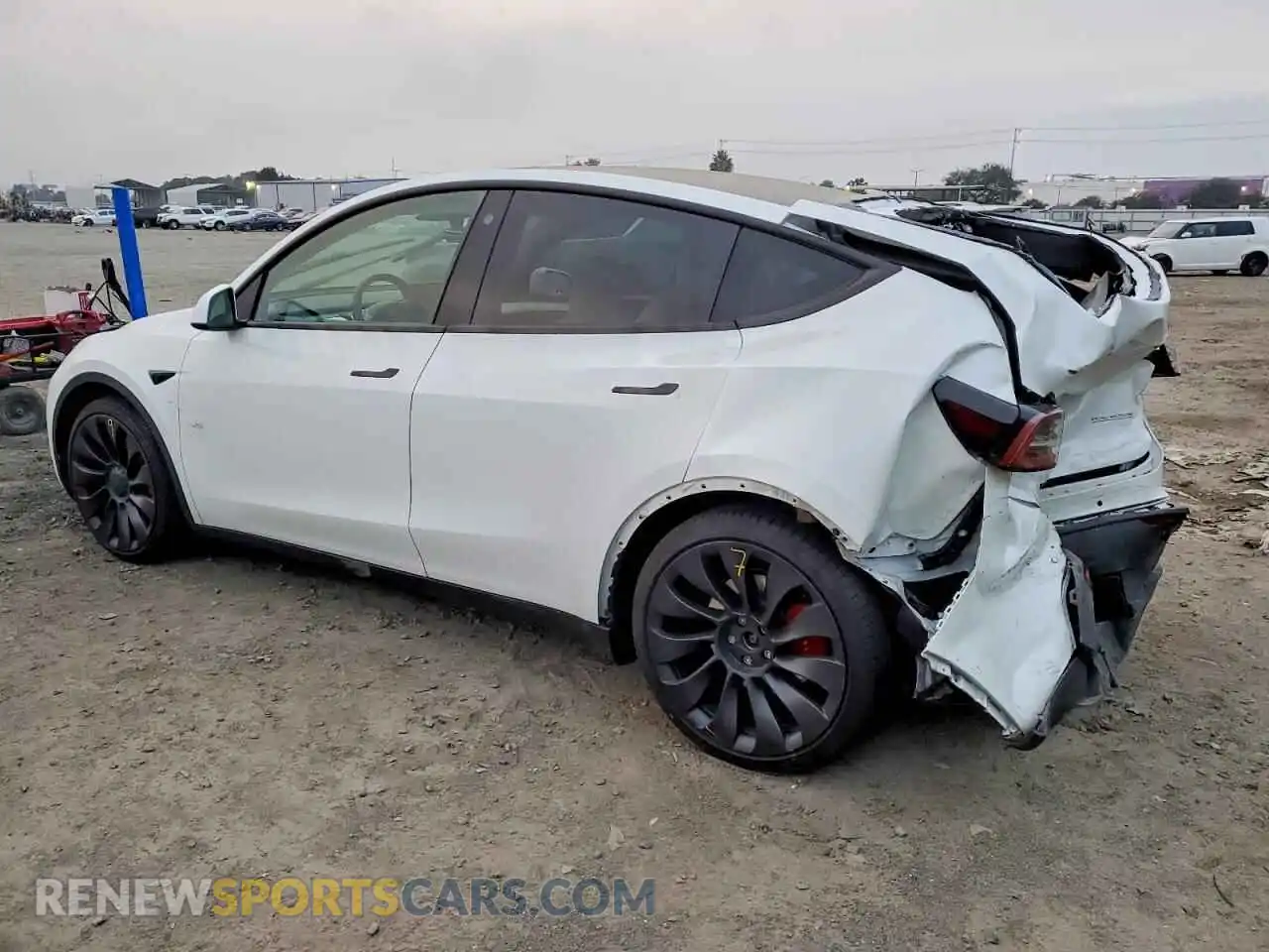 2 Photograph of a damaged car 7SAYGDEF7NF553288 TESLA MODEL Y 2022