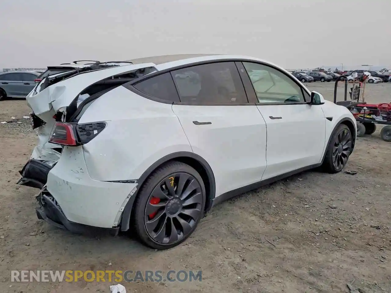 3 Photograph of a damaged car 7SAYGDEF7NF553288 TESLA MODEL Y 2022