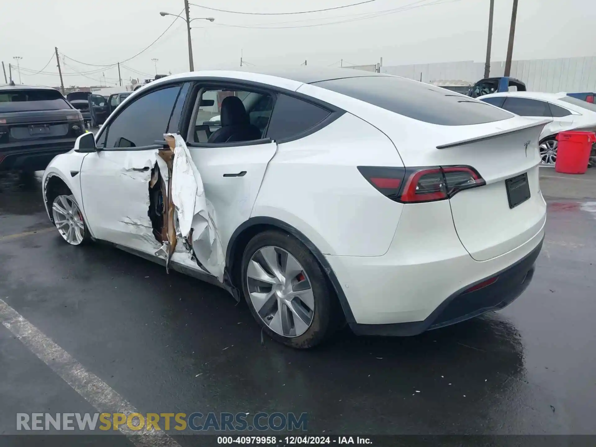 3 Photograph of a damaged car 7SAYGDEF8NF350491 TESLA MODEL Y 2022