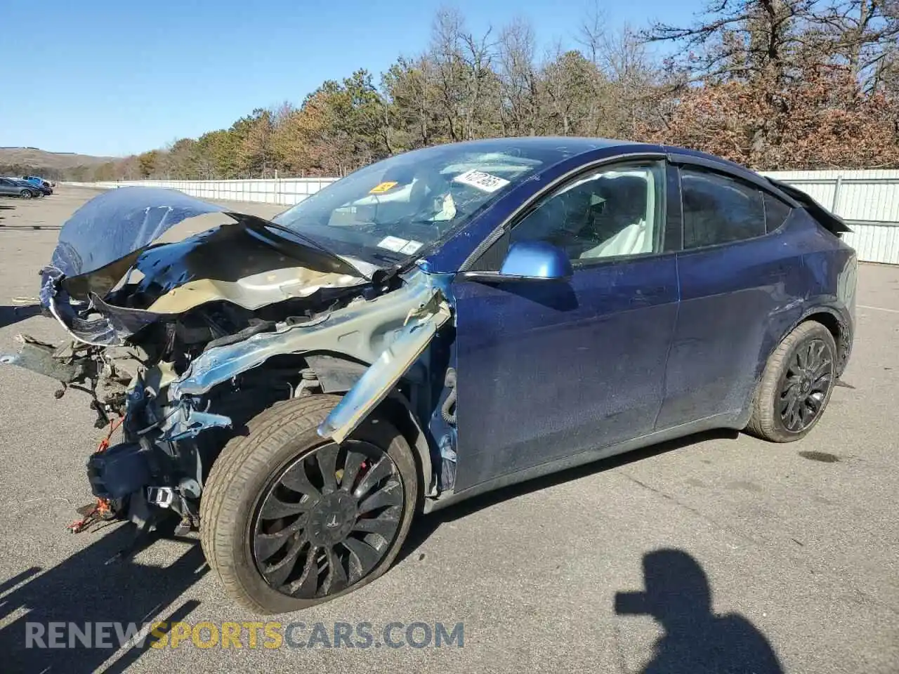 1 Photograph of a damaged car 7SAYGDEF8NF375858 TESLA MODEL Y 2022