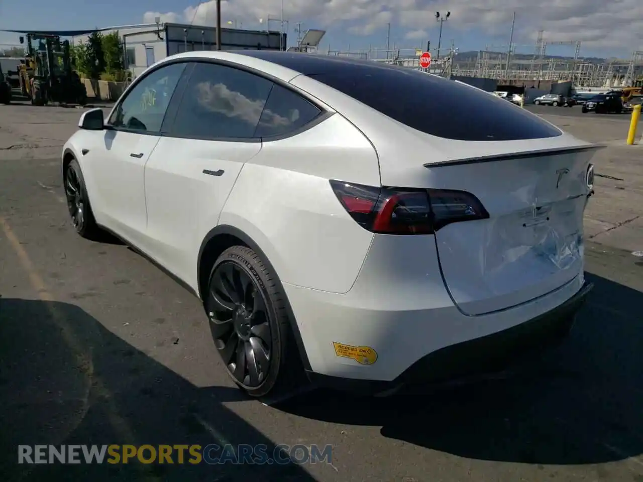 3 Photograph of a damaged car 7SAYGDEF8NF405439 TESLA MODEL Y 2022