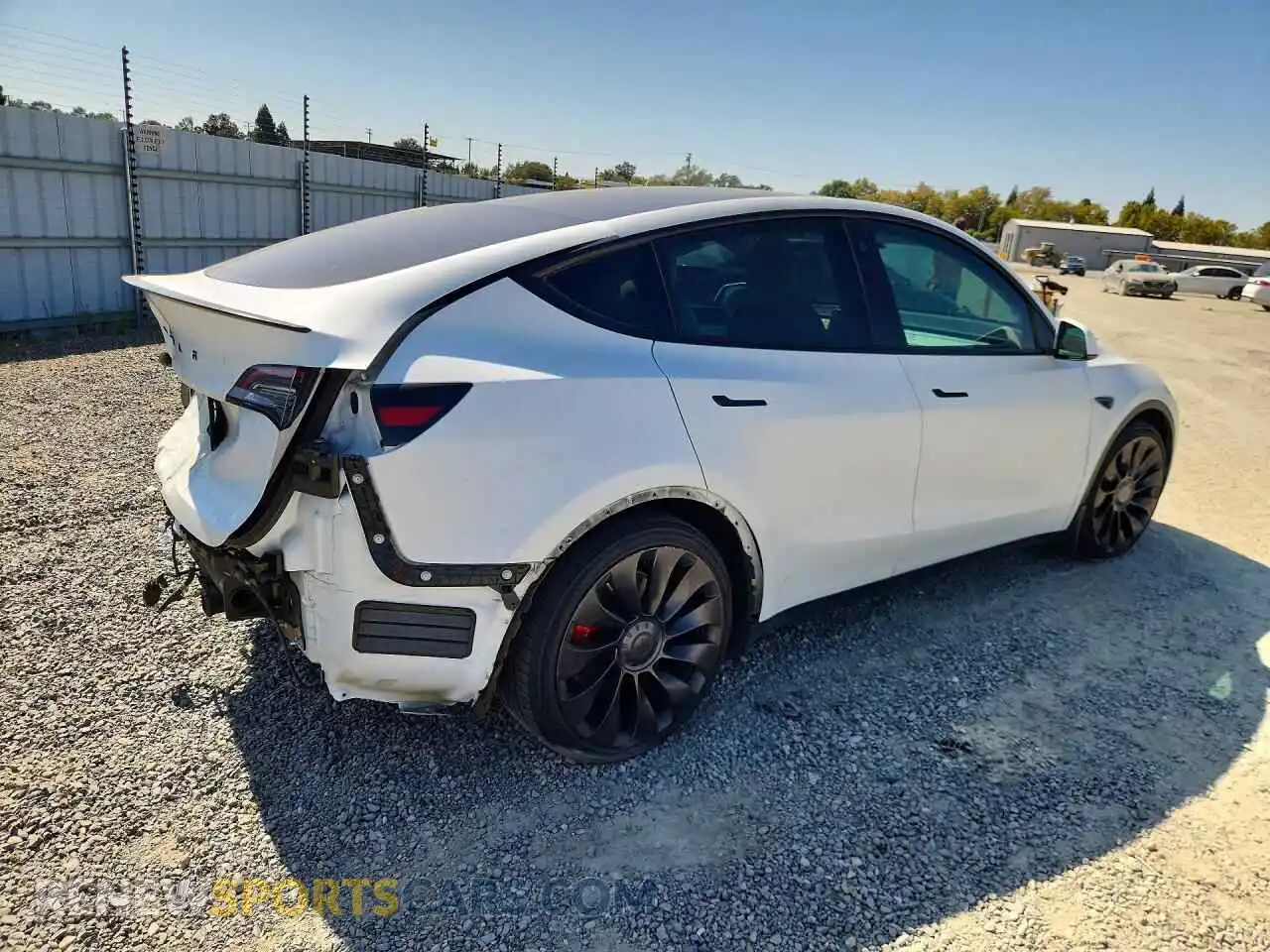 3 Photograph of a damaged car 7SAYGDEF8NF453605 TESLA MODEL Y 2022