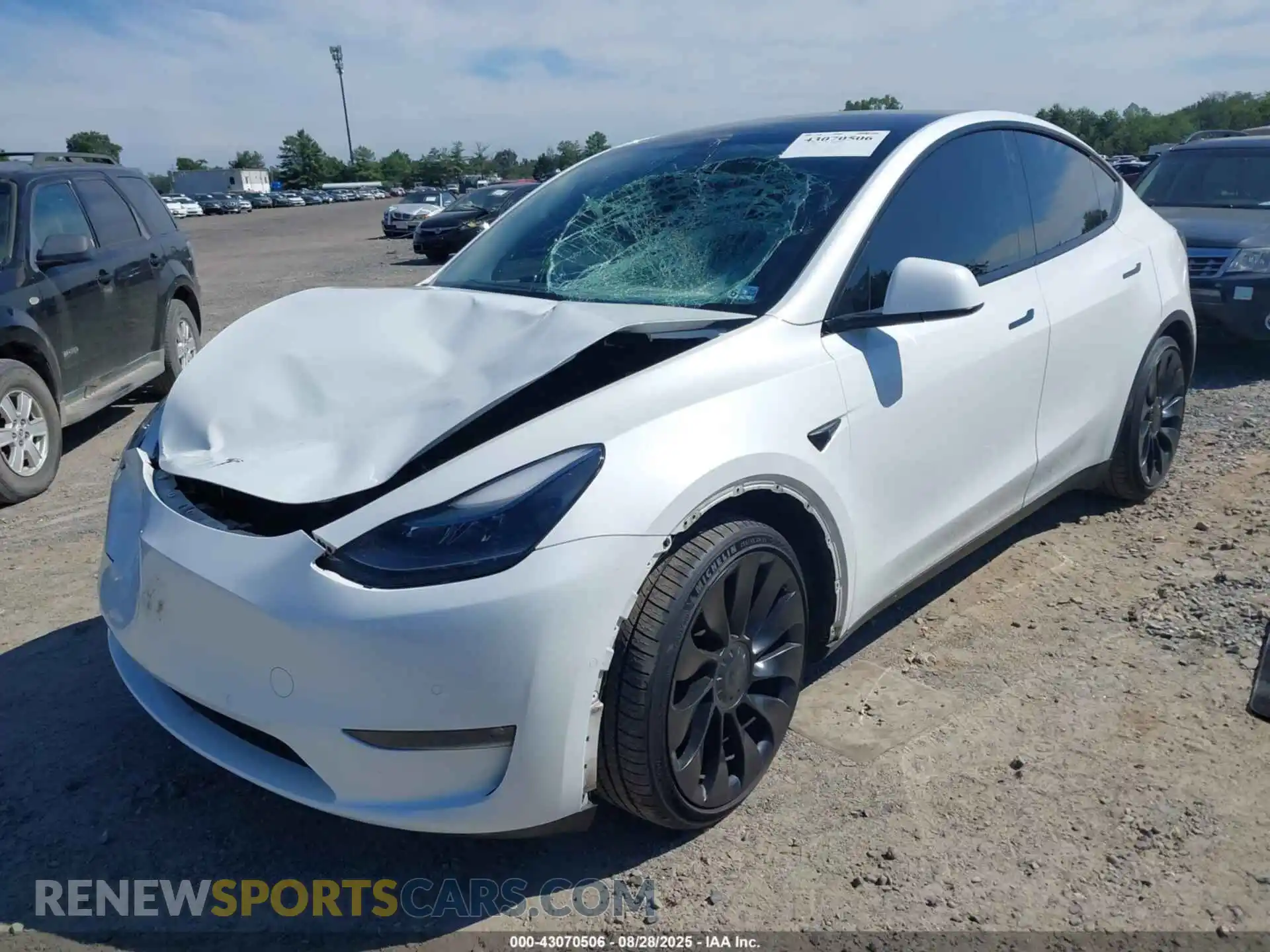 2 Фотография поврежденного автомобиля 7SAYGDEF8NF455774 TESLA MODEL Y 2022