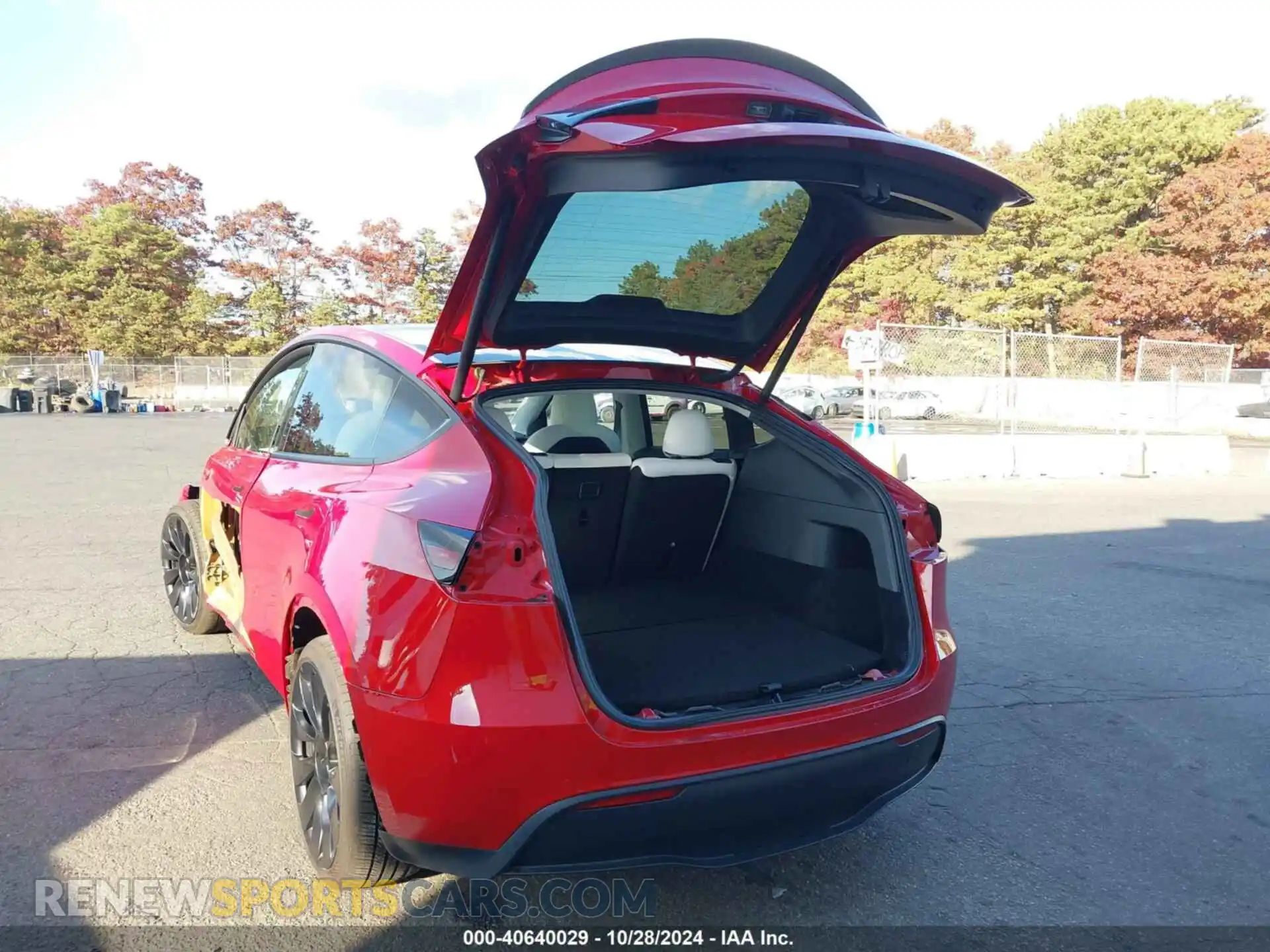 3 Photograph of a damaged car 7SAYGDEF8NF529968 TESLA MODEL Y 2022