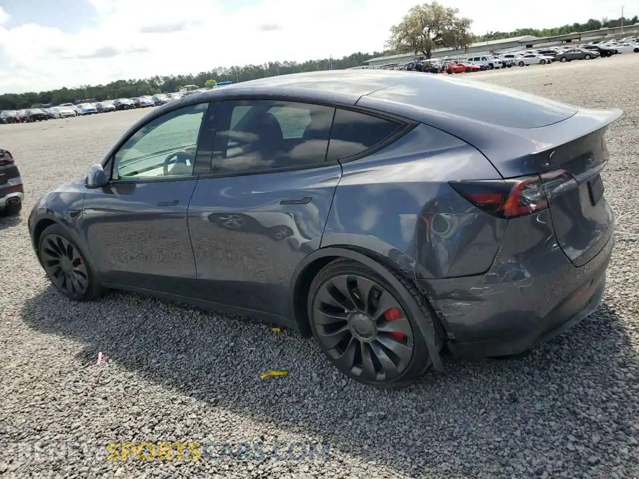 2 fotografías del automóvil dañado 7SAYGDEF8NF538475 TESLA MODEL Y 2022