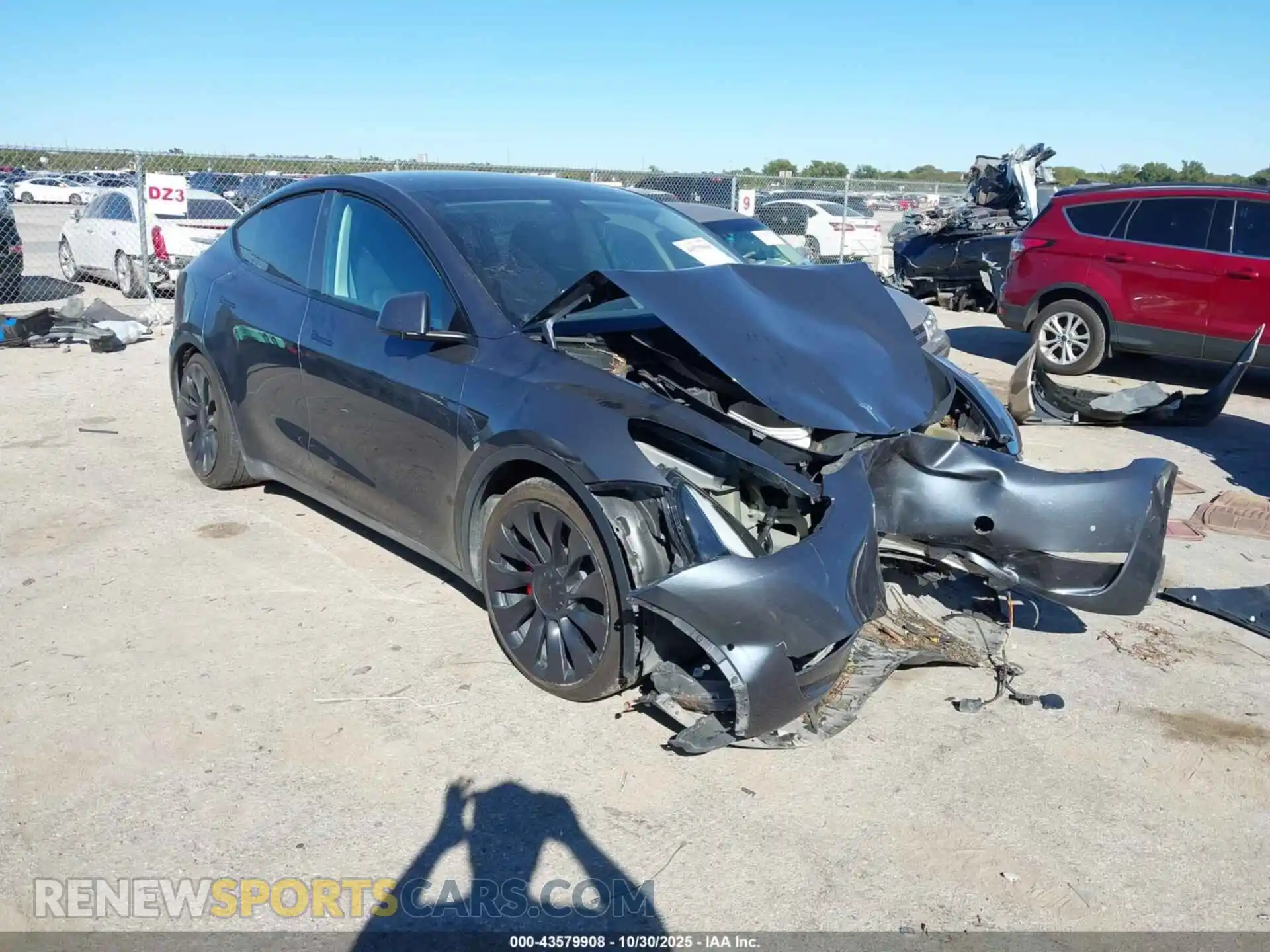 1 Photograph of a damaged car 7SAYGDEF8NF545927 TESLA MODEL Y 2022