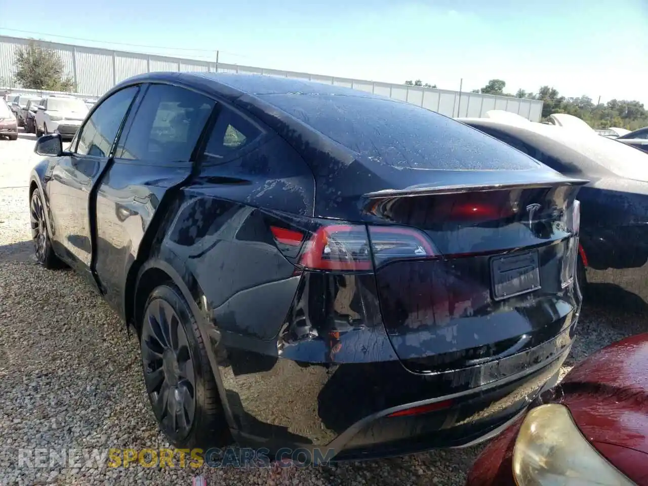 3 Photograph of a damaged car 7SAYGDEF9NF307228 TESLA MODEL Y 2022