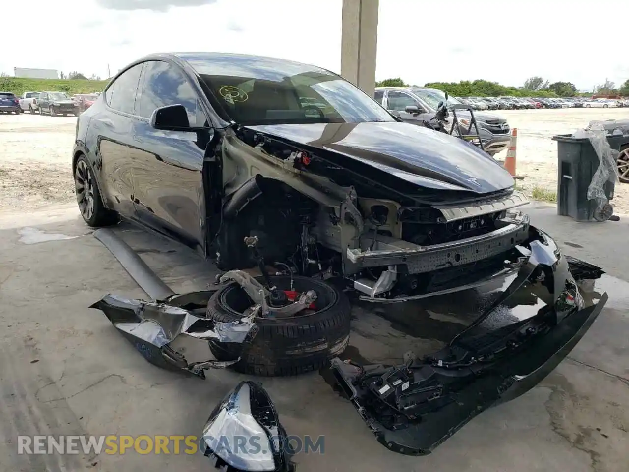 1 Photograph of a damaged car 7SAYGDEF9NF379126 TESLA MODEL Y 2022