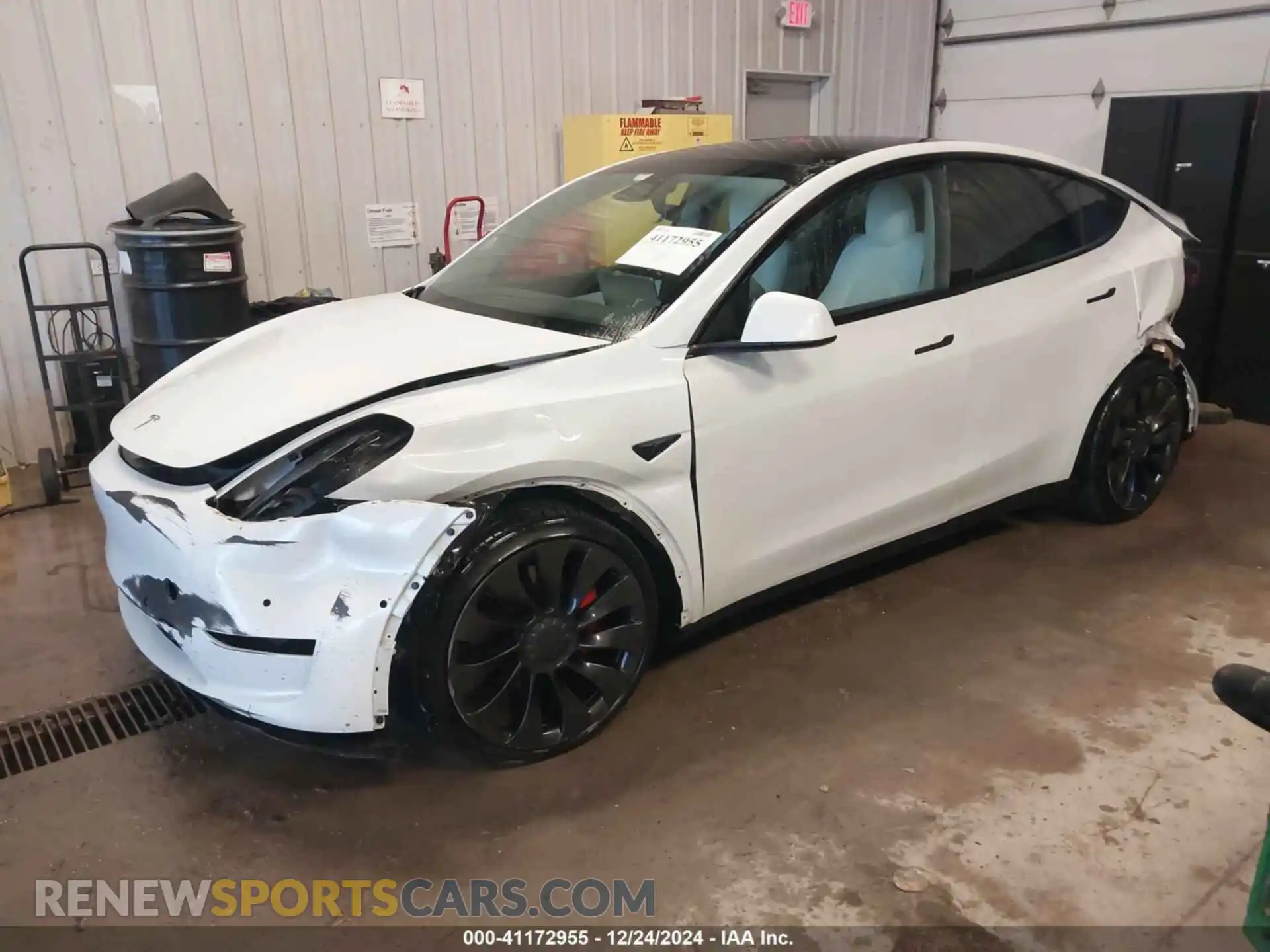 2 Photograph of a damaged car 7SAYGDEF9NF382740 TESLA MODEL Y 2022