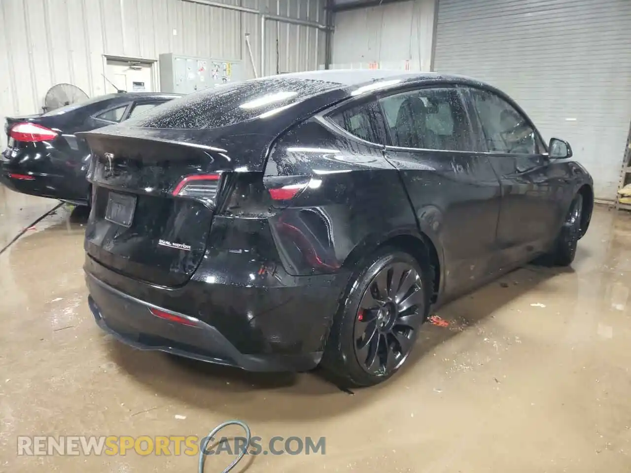 3 Photograph of a damaged car 7SAYGDEF9NF390725 TESLA MODEL Y 2022
