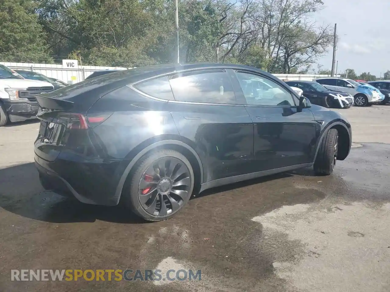 3 Photograph of a damaged car 7SAYGDEF9NF495099 TESLA MODEL Y 2022