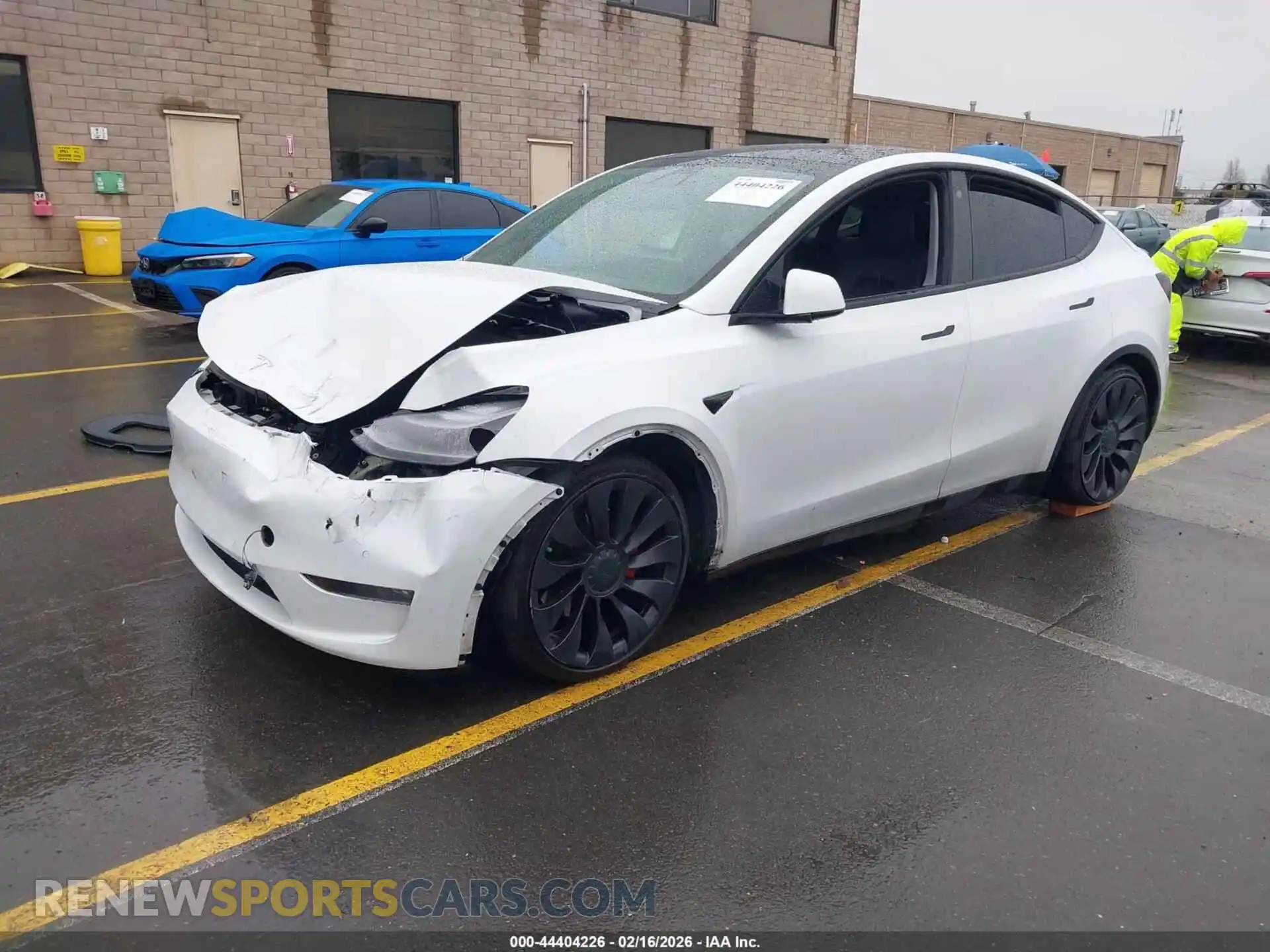 2 Photograph of a damaged car 7SAYGDEFXNF323678 TESLA MODEL Y 2022