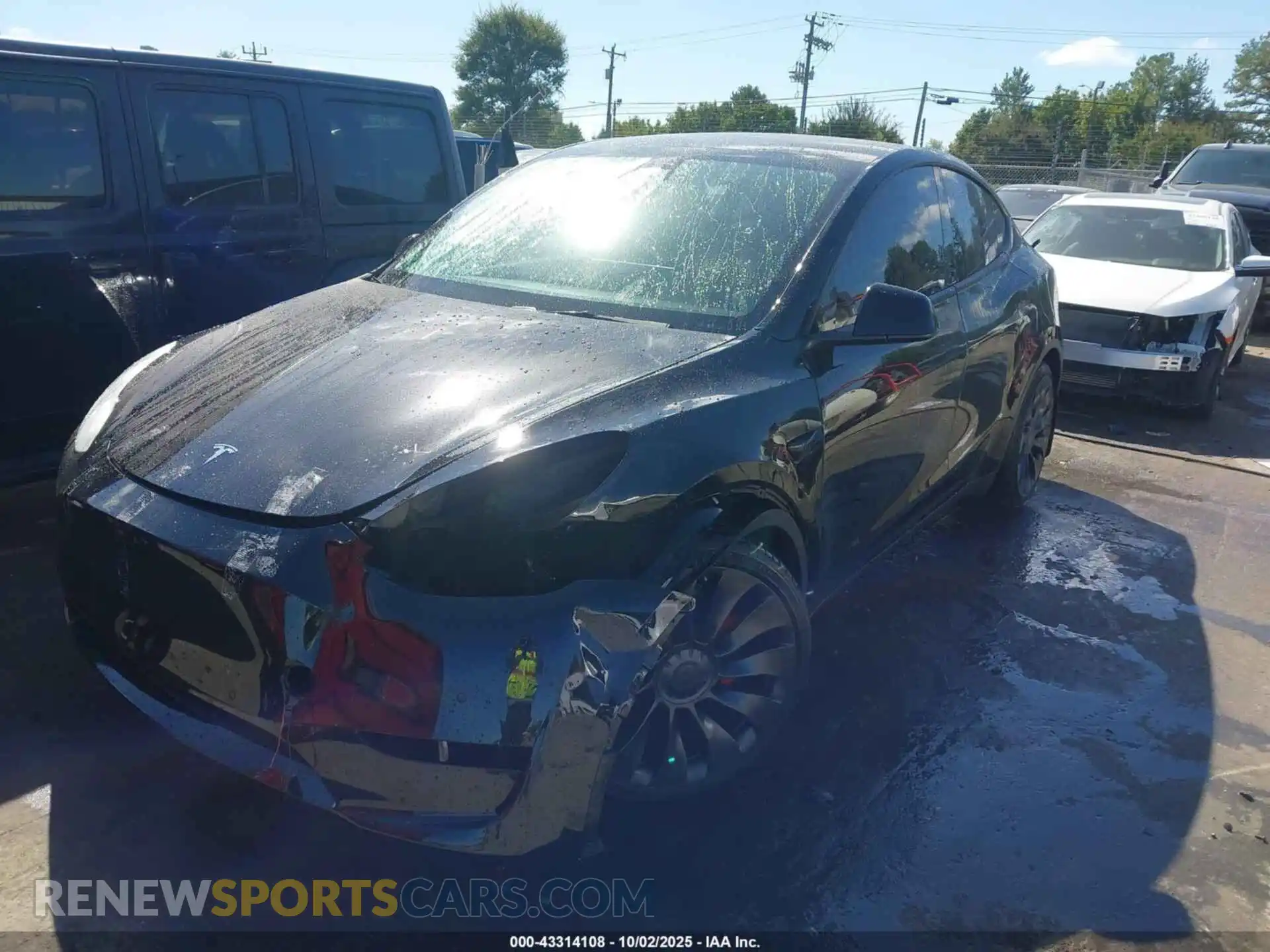 2 Photograph of a damaged car 7SAYGDEFXNF326435 TESLA MODEL Y 2022