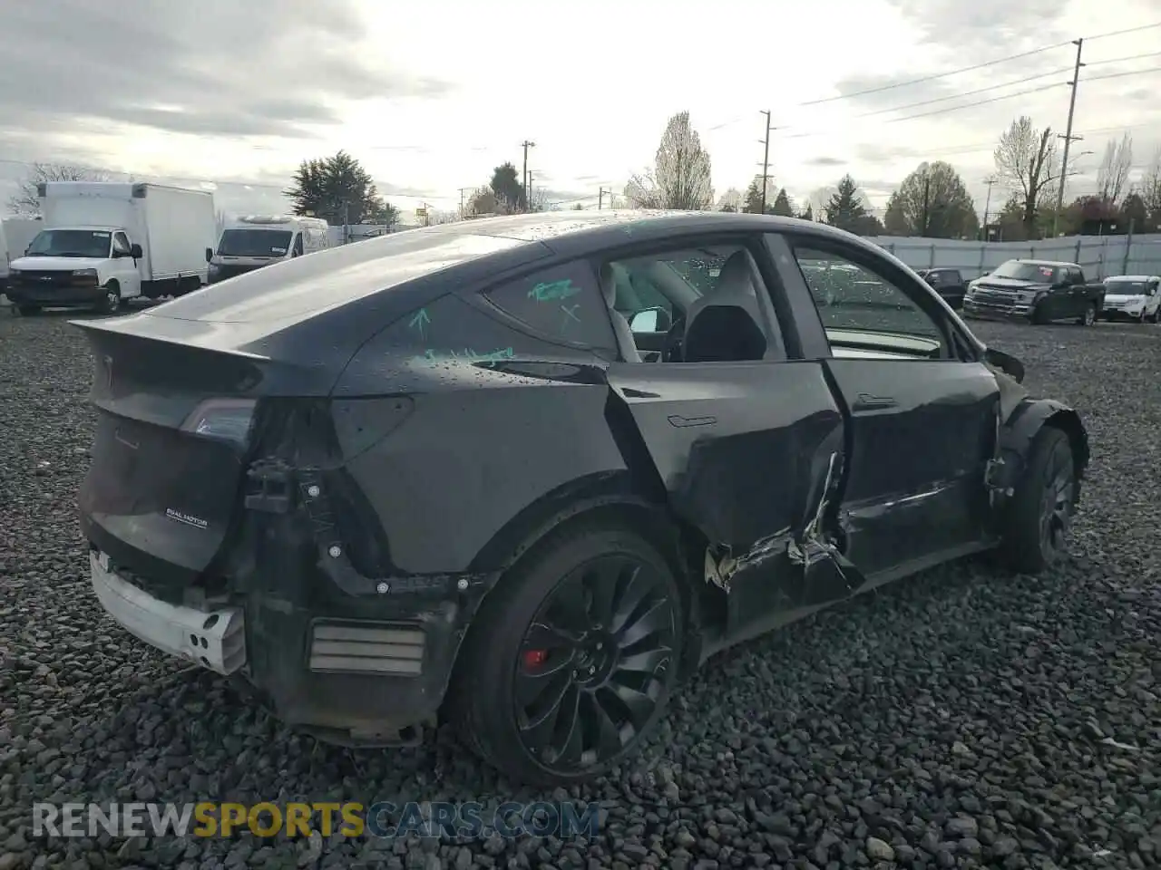 3 Photograph of a damaged car 7SAYGDEFXNF326967 TESLA MODEL Y 2022