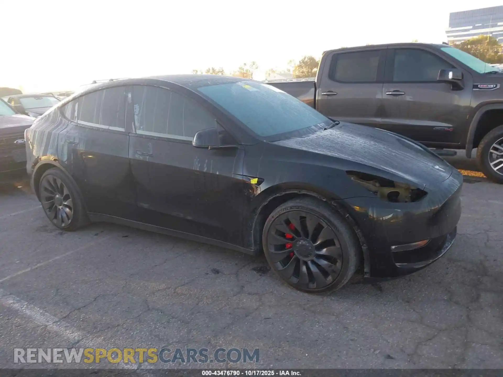1 Photograph of a damaged car 7SAYGDEFXNF341730 TESLA MODEL Y 2022