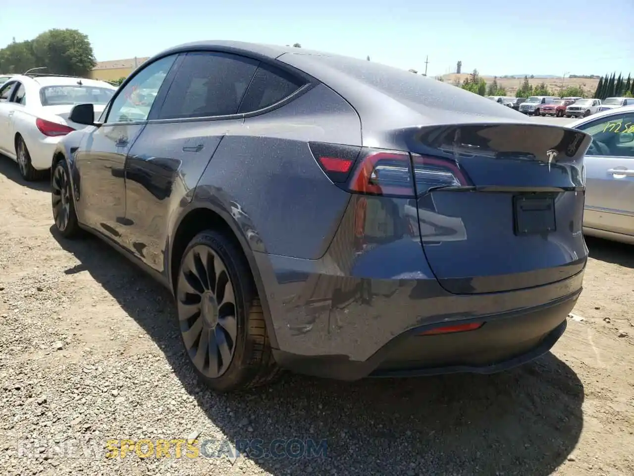 3 Photograph of a damaged car 7SAYGDEFXNF342067 TESLA MODEL Y 2022