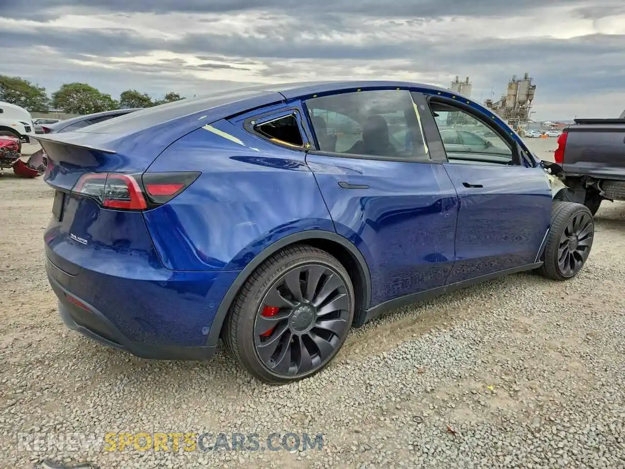 3 Photograph of a damaged car 7SAYGDEFXNF348418 TESLA MODEL Y 2022