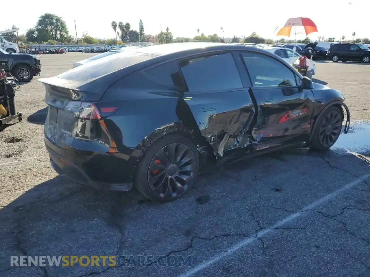 3 Photograph of a damaged car 7SAYGDEFXNF350315 TESLA MODEL Y 2022