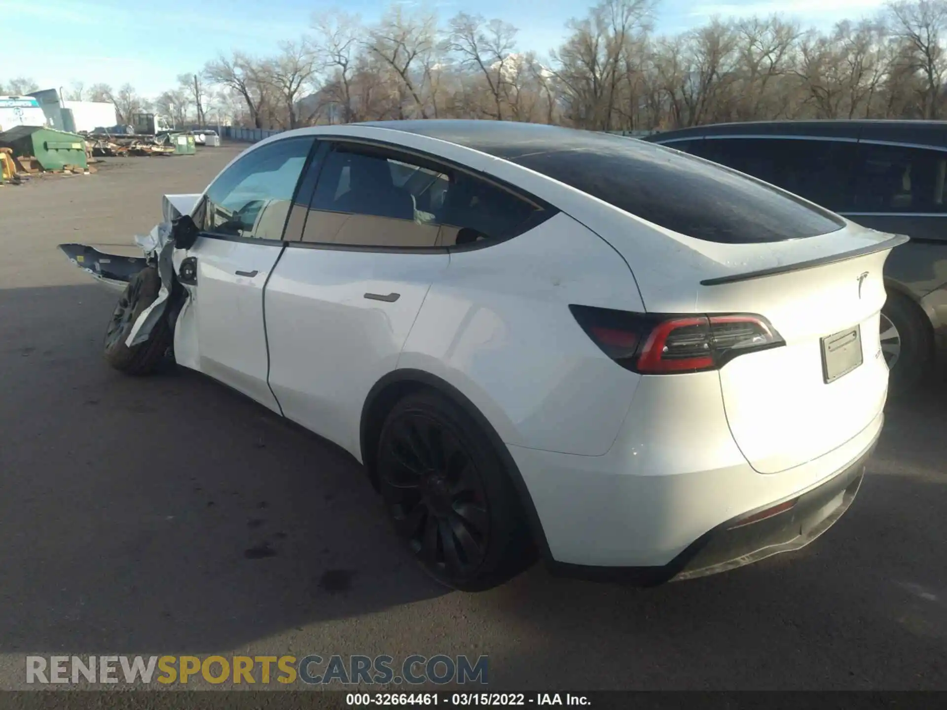 3 Photograph of a damaged car 7SAYGDEFXNF365624 TESLA MODEL Y 2022