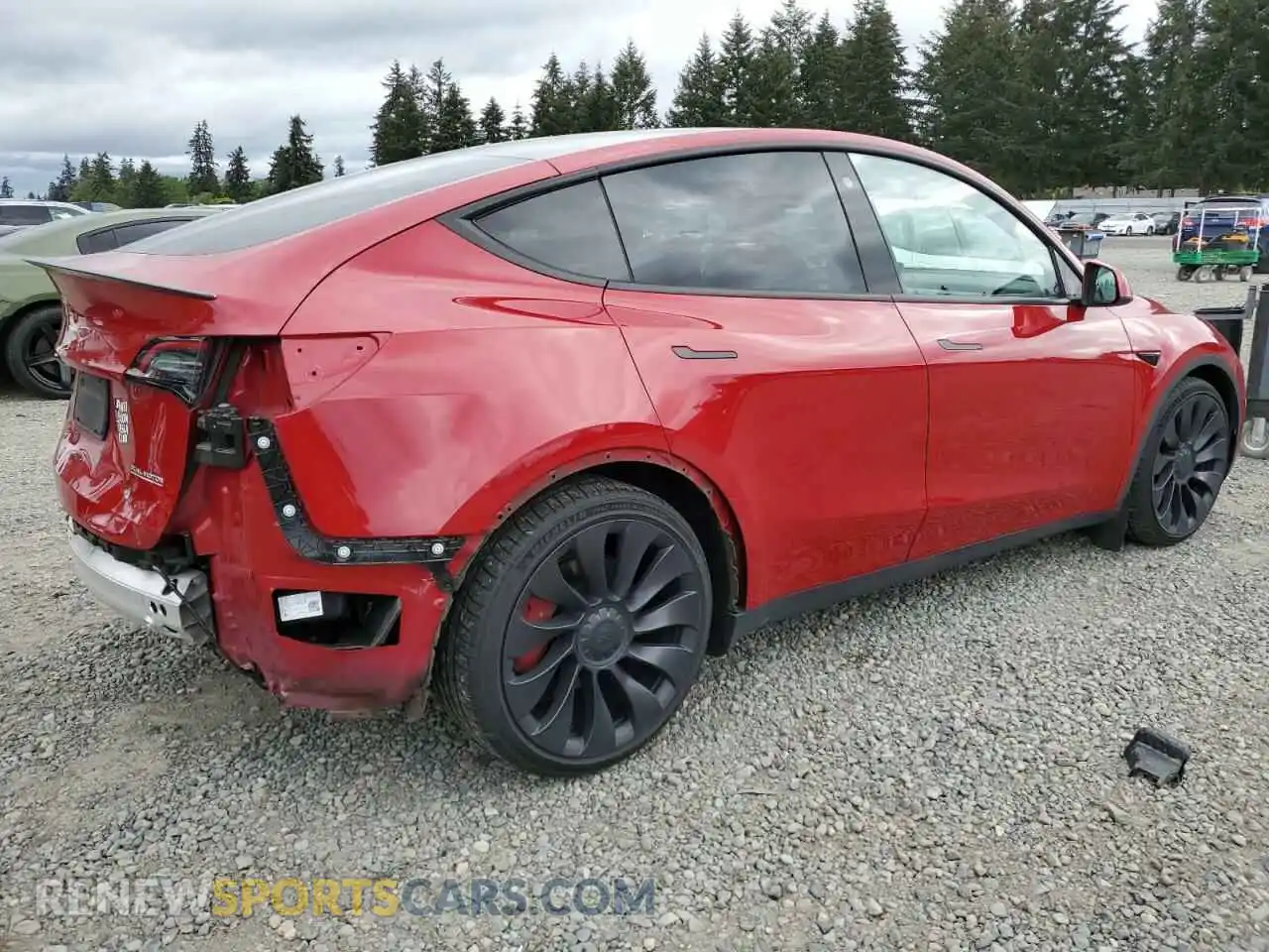 3 Photograph of a damaged car 7SAYGDEFXNF405829 TESLA MODEL Y 2022