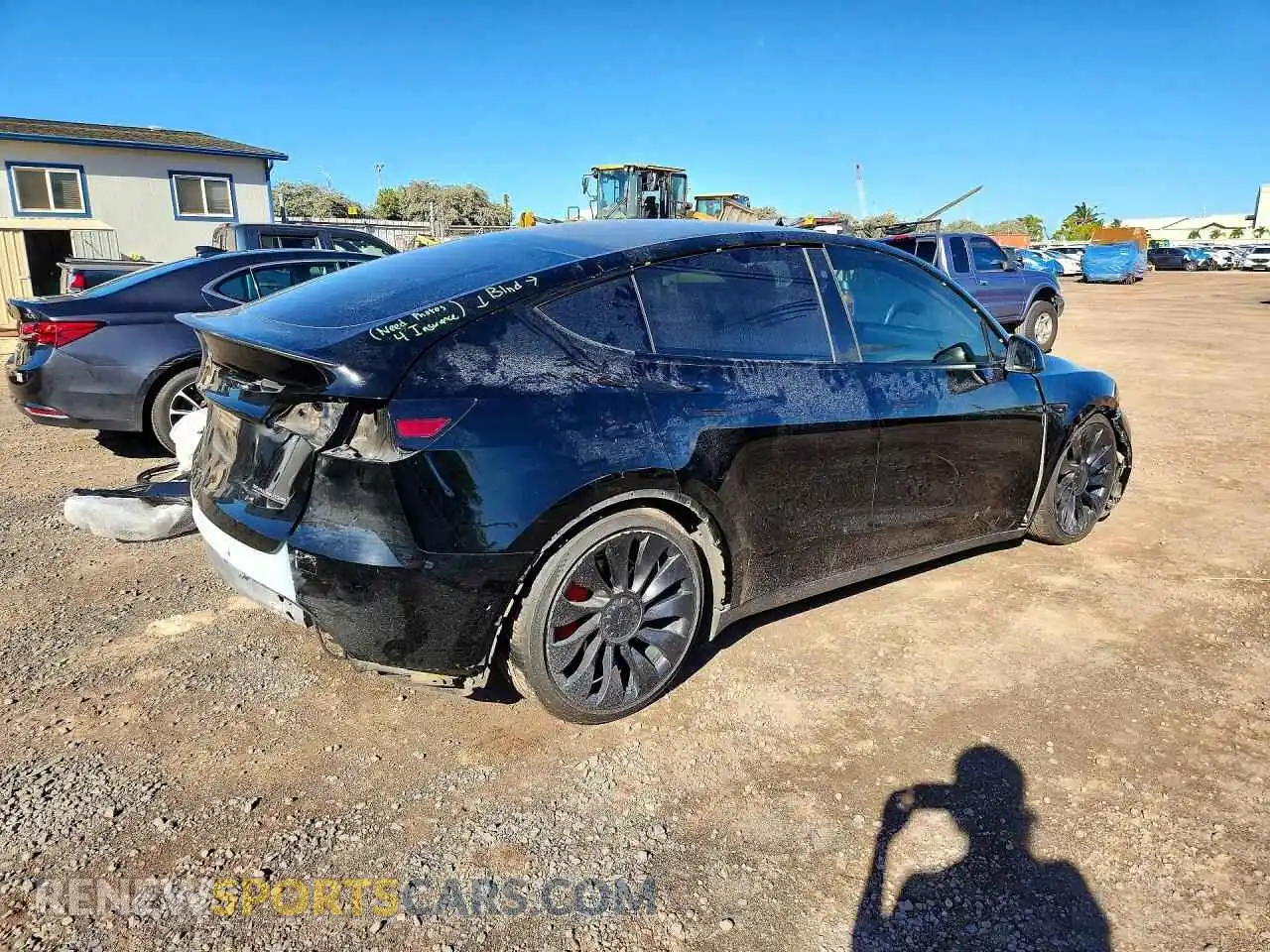 3 Photograph of a damaged car 7SAYGDEFXNF443416 TESLA MODEL Y 2022