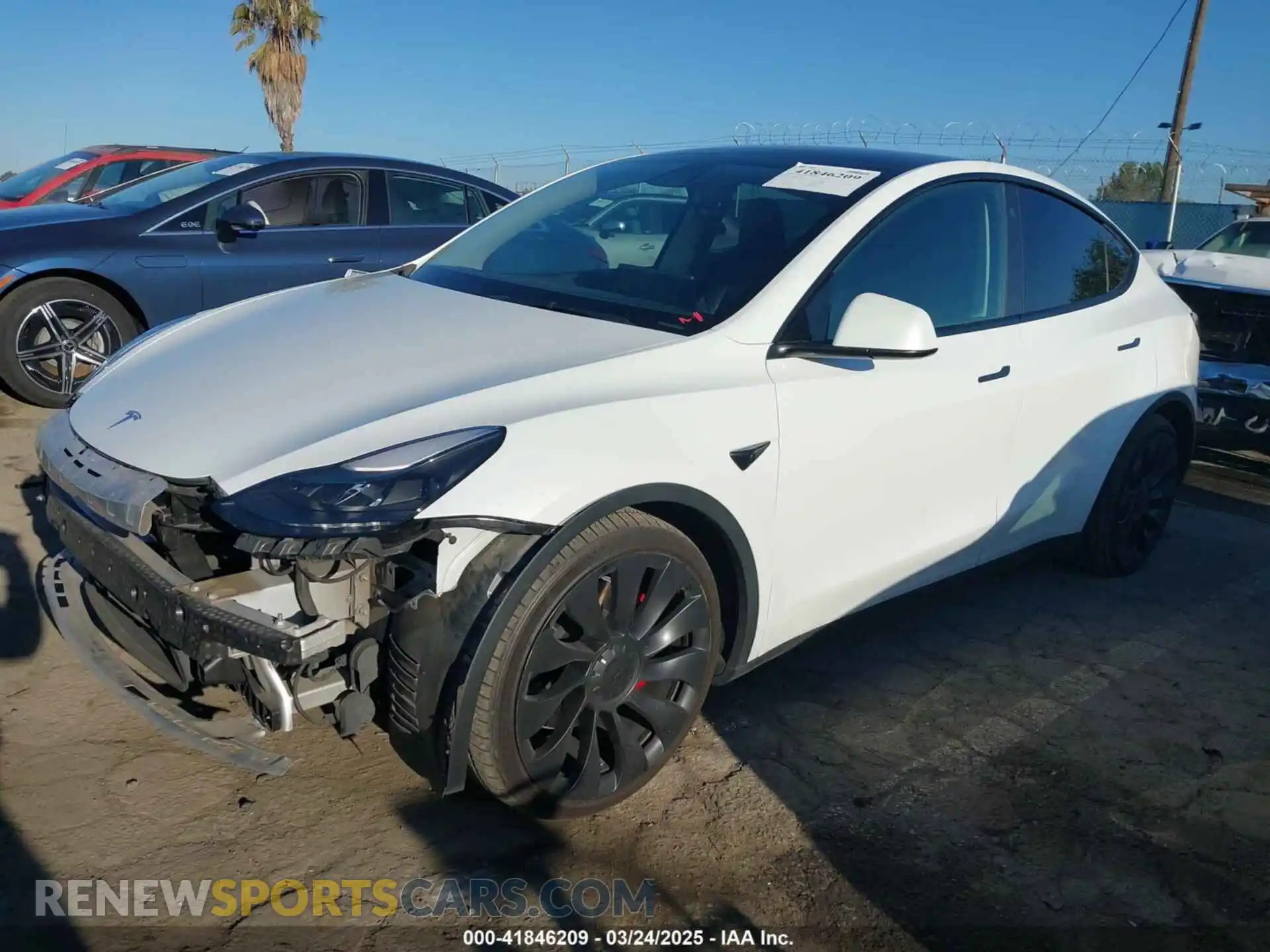 2 Photograph of a damaged car 7SAYGDEFXNF488274 TESLA MODEL Y 2022