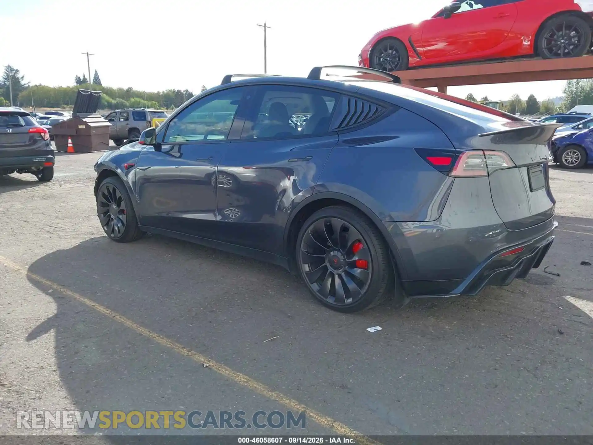 3 Photograph of a damaged car 7SAYGDEFXNF490204 TESLA MODEL Y 2022