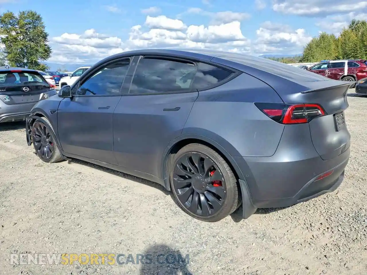 2 Photograph of a damaged car 7SAYGDEFXNF522441 TESLA MODEL Y 2022