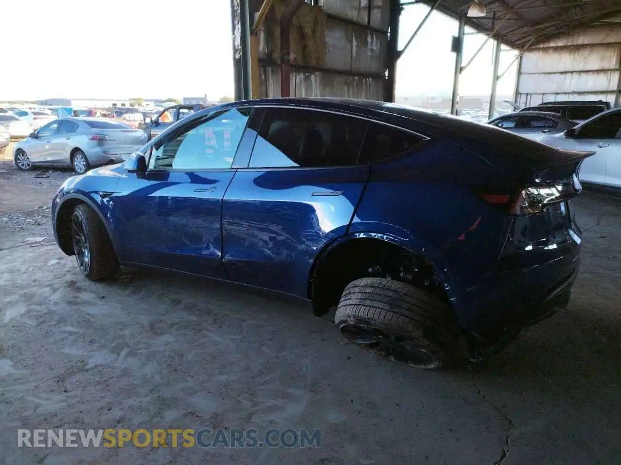 2 Photograph of a damaged car 7SAYGDEFXNF548831 TESLA MODEL Y 2022