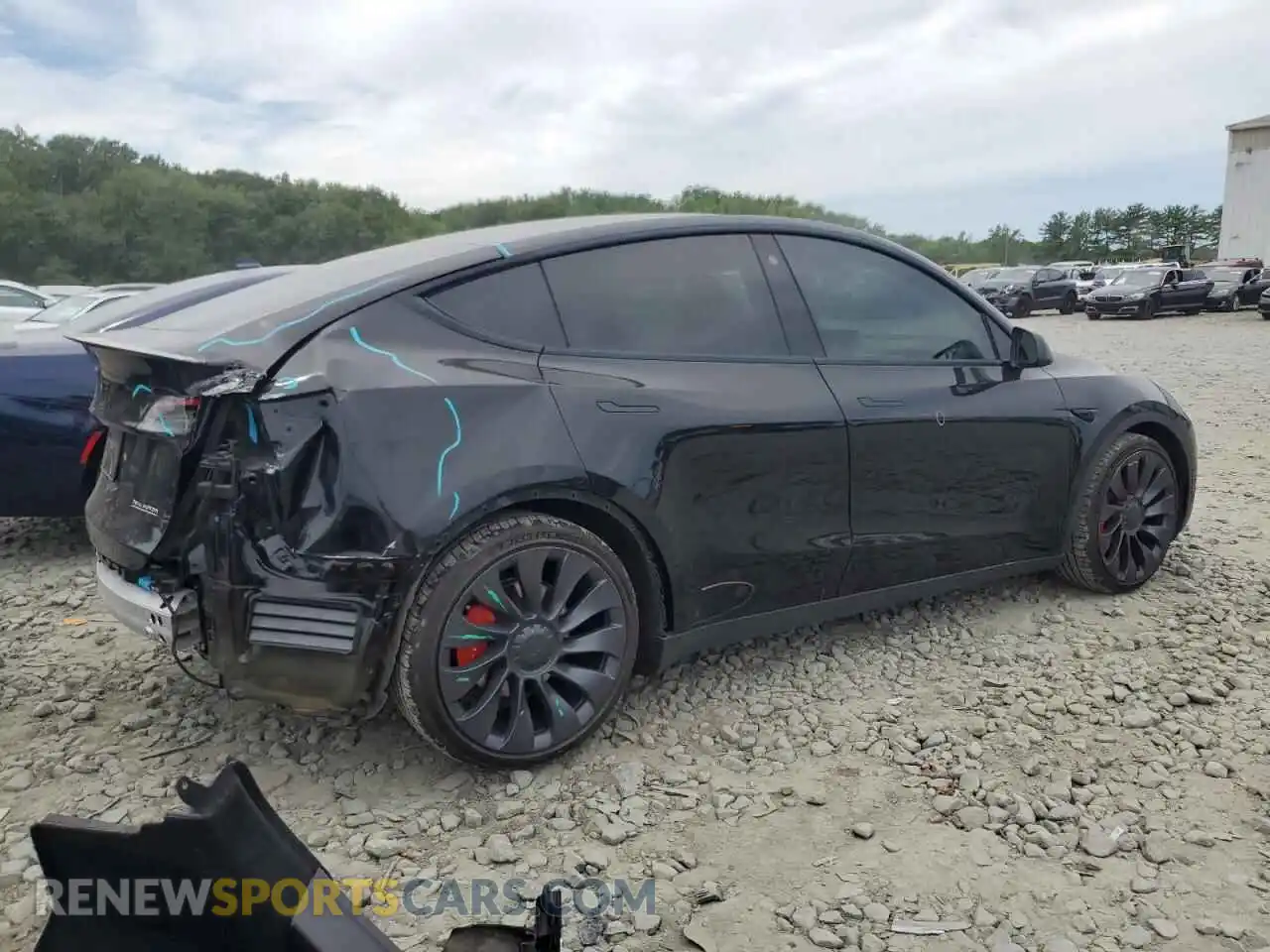 3 Photograph of a damaged car 7SAYGDEFXNF562406 TESLA MODEL Y 2022