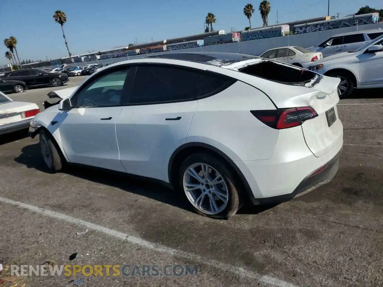2 Photograph of a damaged car 7SAYGAEE0PF592331 TESLA MODEL Y 2023