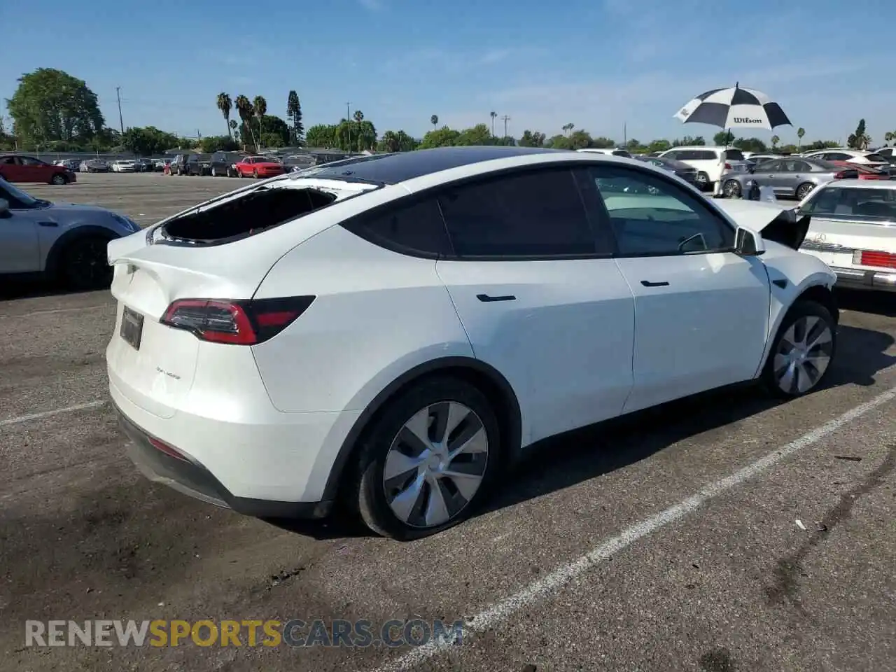 3 Photograph of a damaged car 7SAYGAEE0PF592331 TESLA MODEL Y 2023