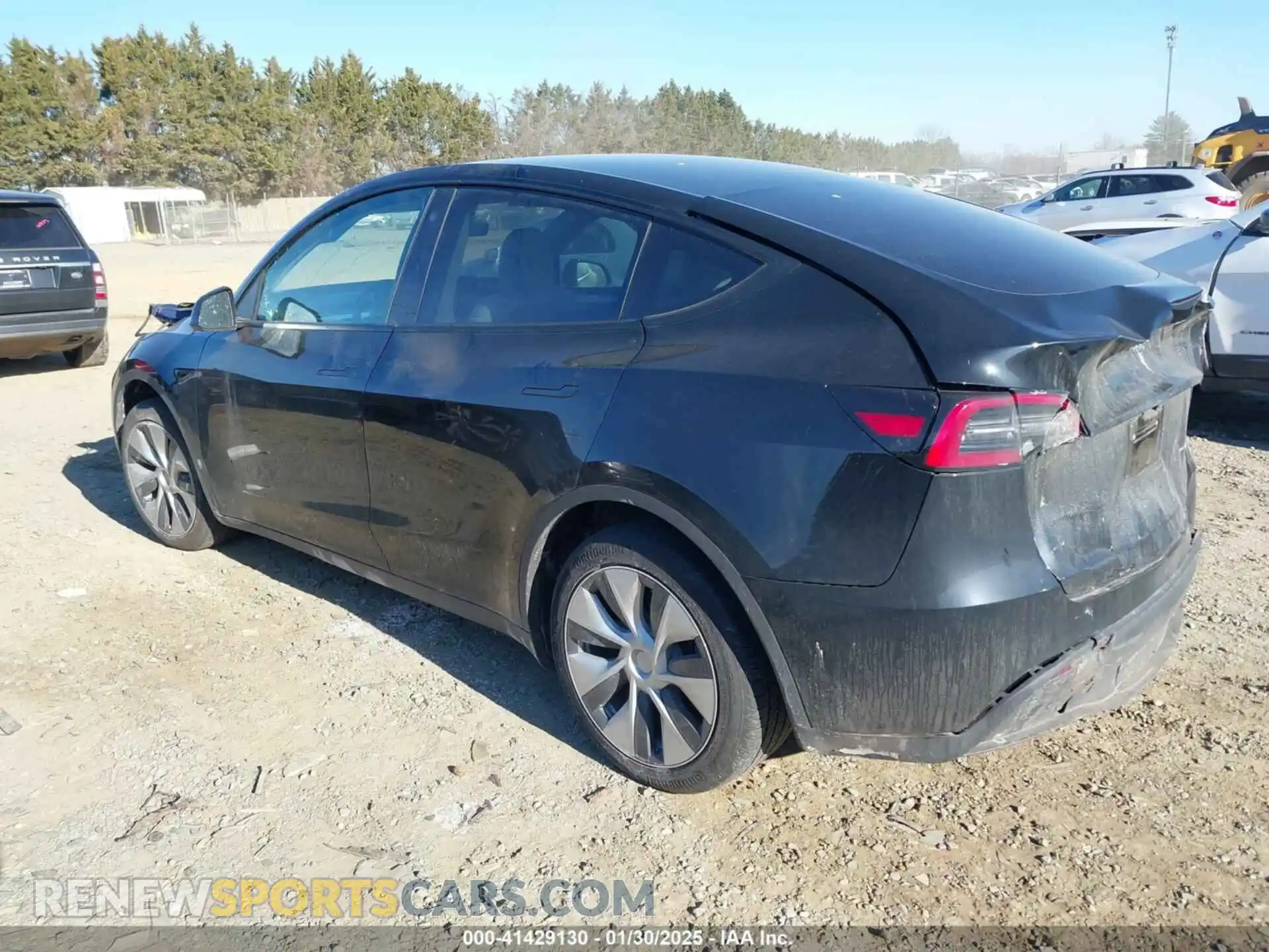 3 Photograph of a damaged car 7SAYGAEE0PF646470 TESLA MODEL Y 2023