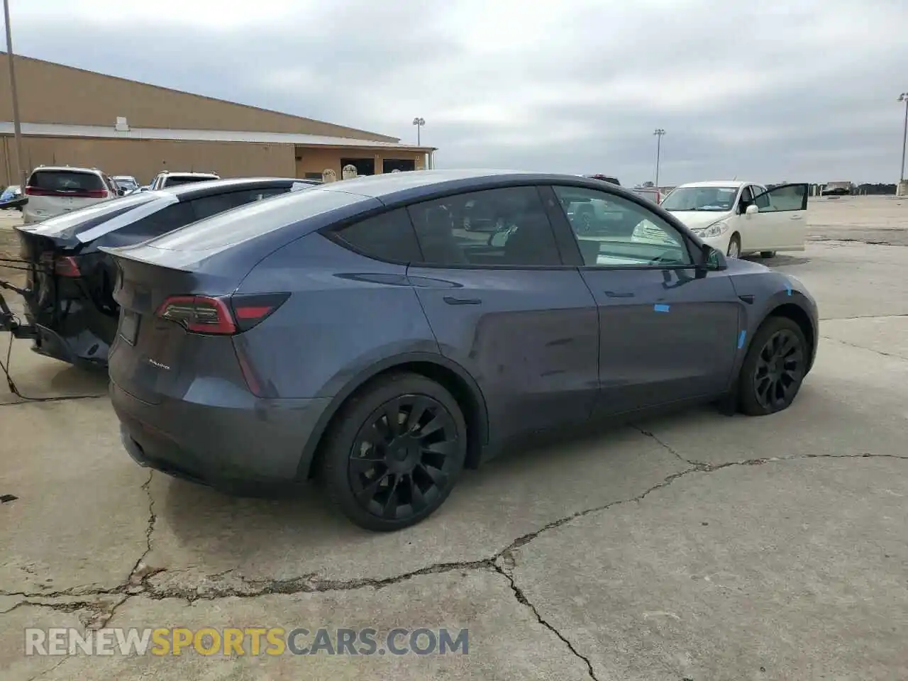 3 Photograph of a damaged car 7SAYGAEE0PF663768 TESLA MODEL Y 2023