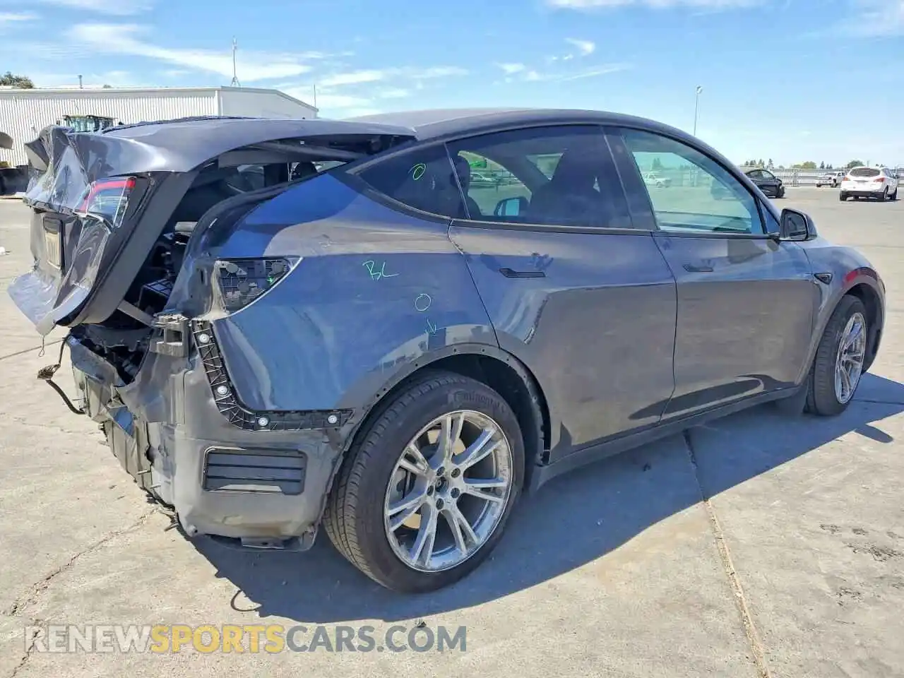 3 Photograph of a damaged car 7SAYGAEE0PF738551 TESLA MODEL Y 2023