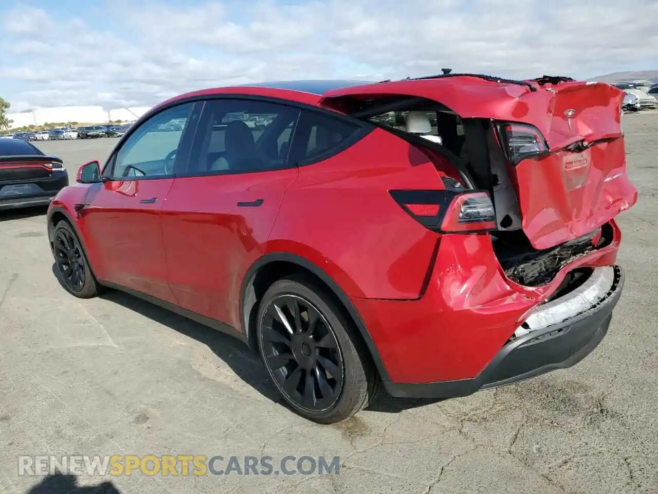 2 Photograph of a damaged car 7SAYGAEE0PF740624 TESLA MODEL Y 2023